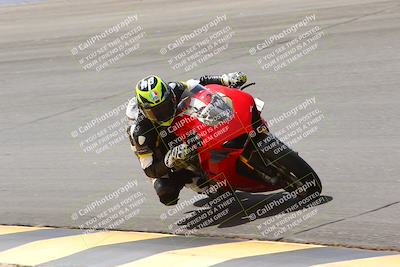 media/Apr-10-2022-SoCal Trackdays (Sun) [[f104b12566]]/Bowl (11am)/